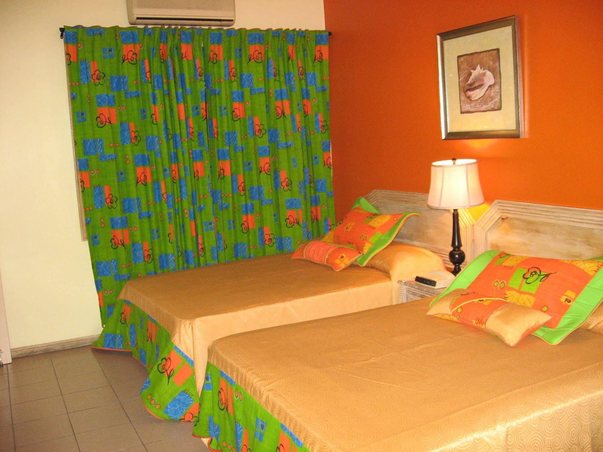 Enchanted Waters Tobago Buccoo Extérieur photo